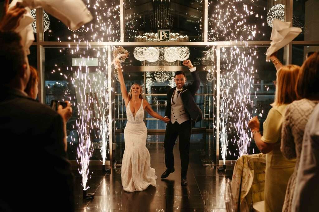 Entrada de los novios