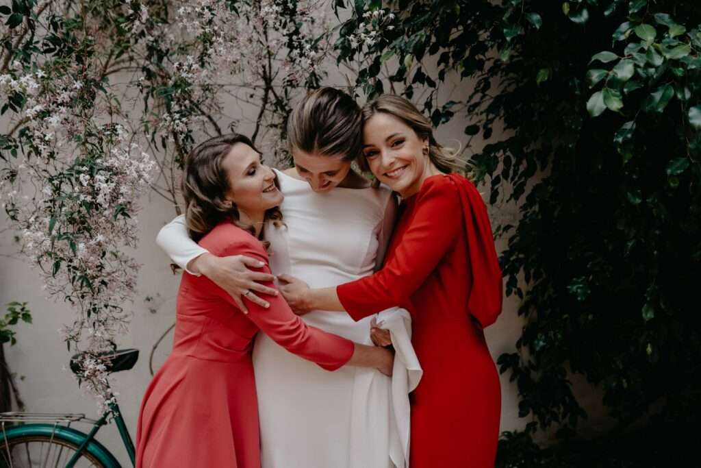 Novia con sus amigas