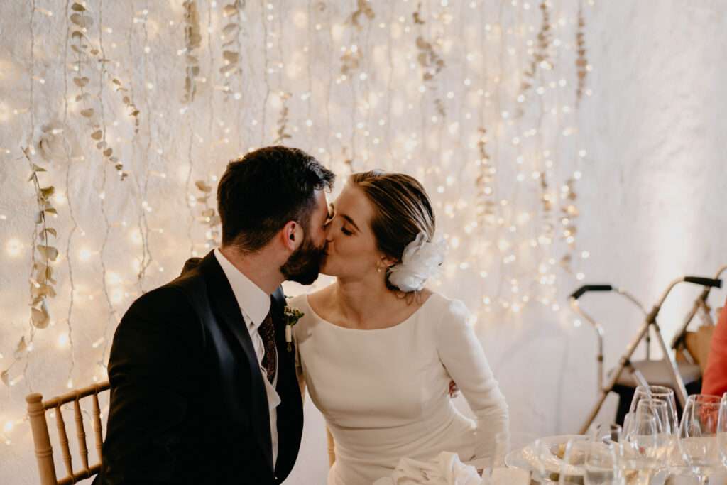 Beso en Mas de Anna